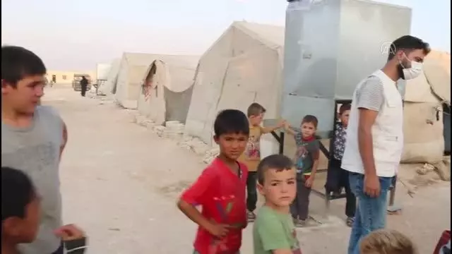 Son dakika haberleri! SSuriye'nin kuzeyindeki Bab'da kamplarda kalan çocuklar bayram tıraşı oldu