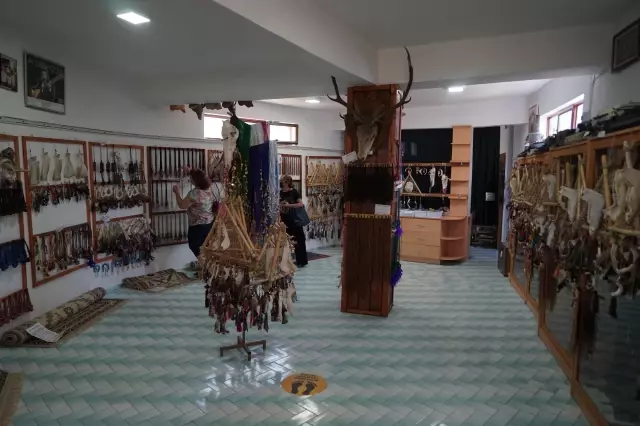 Tahtakuşlar Etnografya Müzesi'nde takı sergisi açıldı