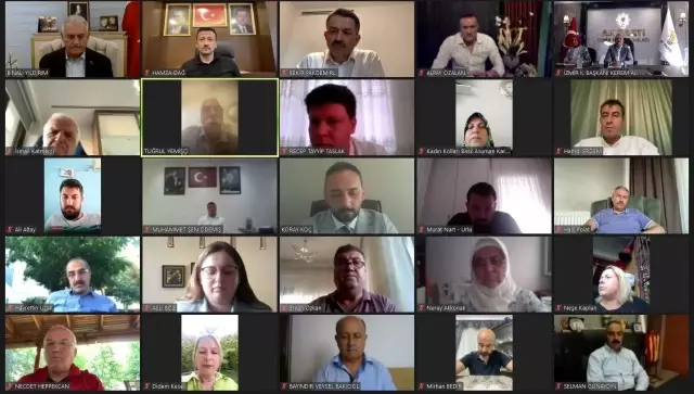 Tarım ve Orman Bakanı Bekir Pakdemirli, AK Parti İzmir teşkilatı ile çevrim içi bayramlaştı Açıklaması Tarım ve Orman Bakanı Bekir Pakdemirli, AK Parti İzmir teşkilatı ile çevrim içi bayramlaştı Açıklaması