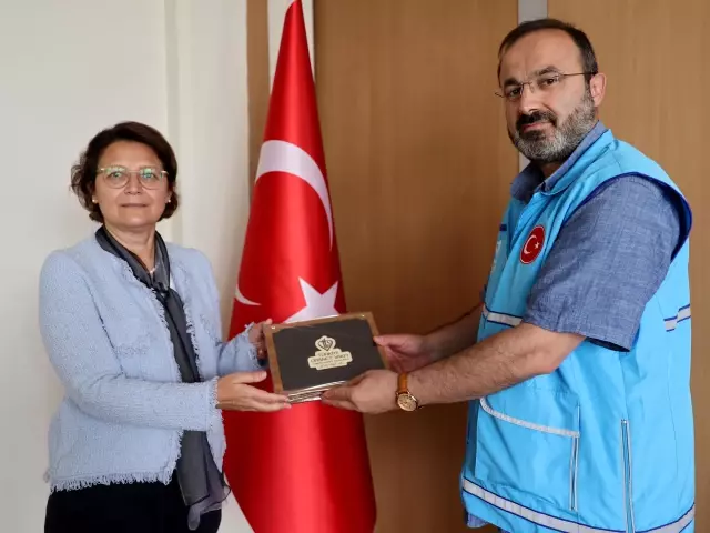 TDV'den Türkiye'nin Fildişi Sahili Büyükelçisi Özçeri'ye ziyaret