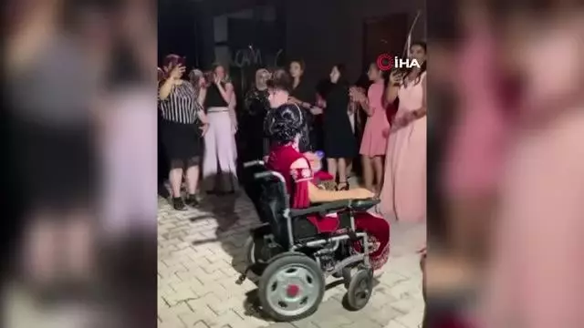 Tekerlekli sandalyeden nikah masasına uzanan aşk hikayesi