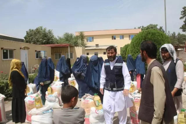 TİKA, Afganistan'da Kurban Bayramı dolayısıyla ihtiyaç sahibi ailelere gıda yardımında bulundu TİKA, Afganistan'da Kurban Bayramı dolayısıyla ihtiyaç sahibi ailelere gıda yardımında bulundu