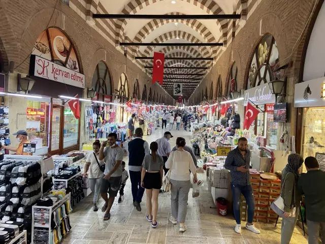 Trakya'da bayram arifesinde alışveriş yoğunluğu