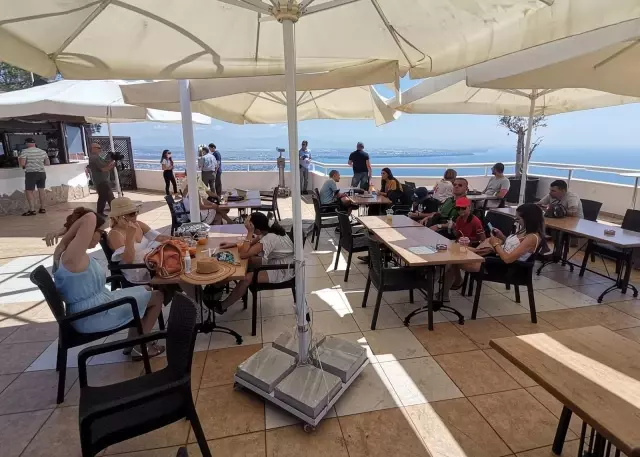 Antalya'da, Tünektepe Teleferik ve Sosyal Tesis hizmete başladı