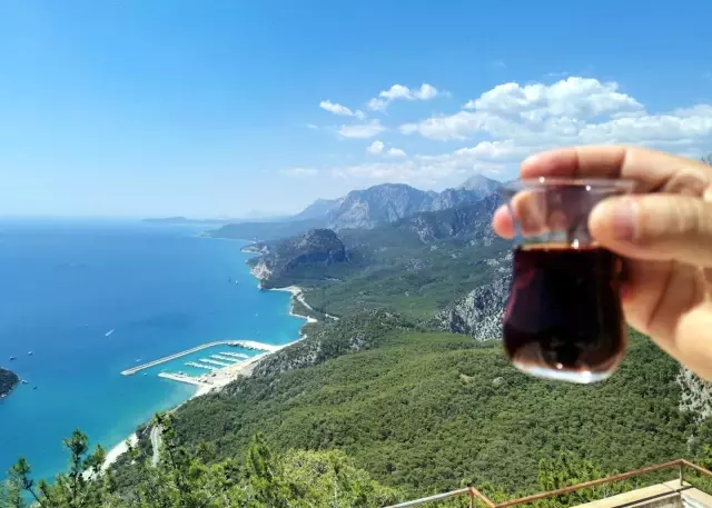 Antalya'da, Tünektepe Teleferik ve Sosyal Tesis hizmete başladı