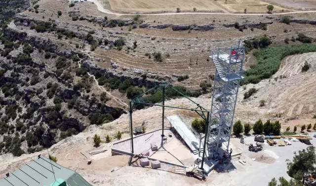 Uşak'taki Ulubey Kanyonu, macera parkurlarıyla 300 bin ziyaretçi hedefliyor
