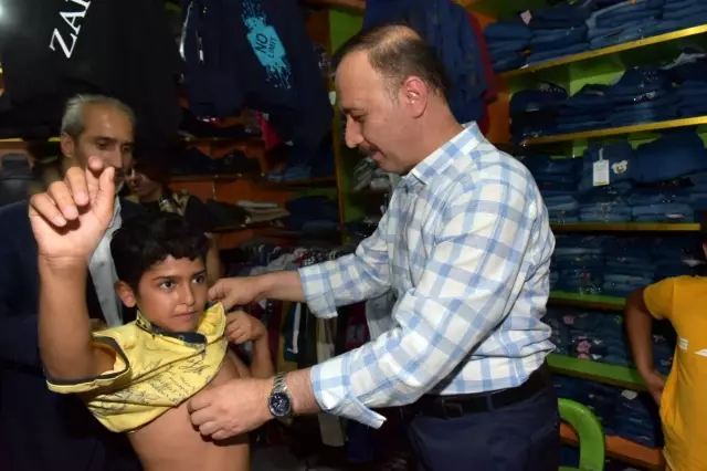 Vali Erin, Tel Abyad halkının yüzünü güldürdü