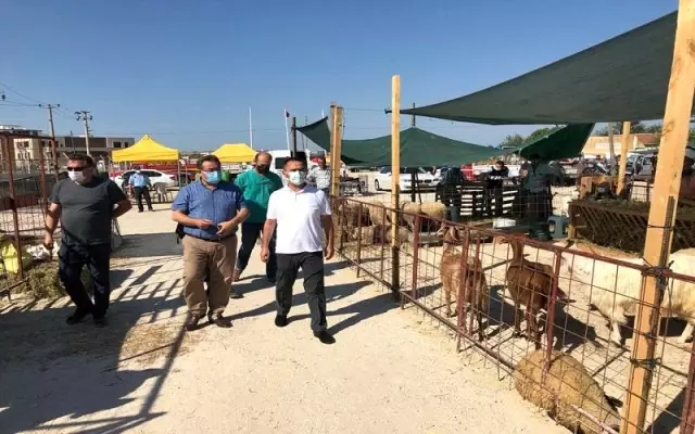 Vali İlhami AKTAŞ, Kurban Pazarında İncelemelerde Bulundu Vali İlhami AKTAŞ, Kurban Pazarında İncelemelerde Bulundu