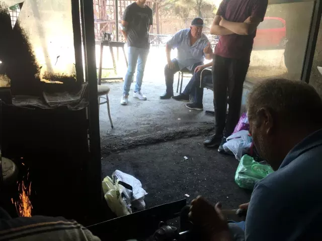 Osmaneli'nde Kurban Bayramı öncesi bıçakçılar yoğun mesai yapıyor