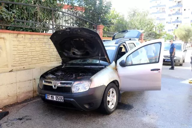 Eski kız arkadaşını arayıp önce haber verdi, sonra aracını benzin döküp yaktı