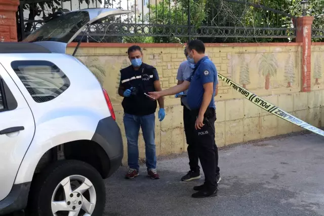 Eski kız arkadaşını arayıp önce haber verdi, sonra aracını benzin döküp yaktı