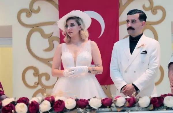 YASAKLAR BİTTİ, NİKAH REKORU KIRILDI