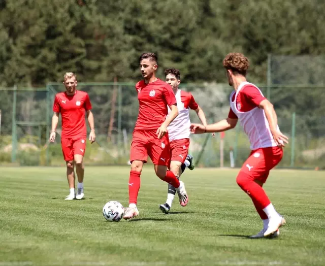 Sivasspor'da, Petrocub maçı hazırlıkları sürüyor
