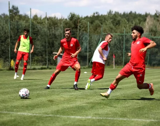 Sivasspor'da, Petrocub maçı hazırlıkları sürüyor