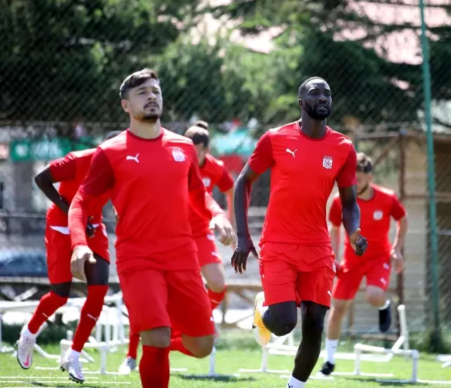 Sivasspor'da, Petrocub maçı hazırlıkları sürüyor