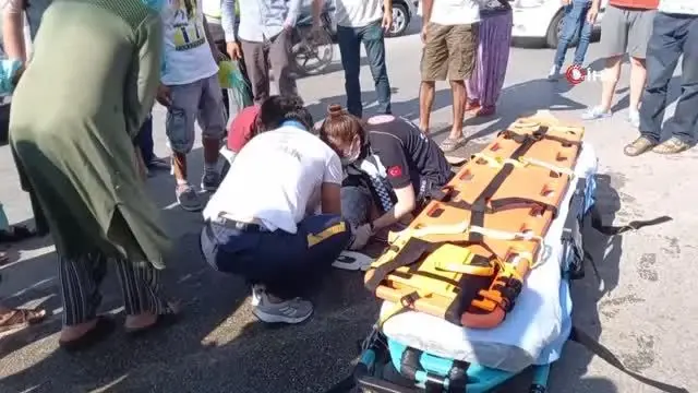 Yolun karşısına geçmek isteyen çocuğa motosiklet çarptı