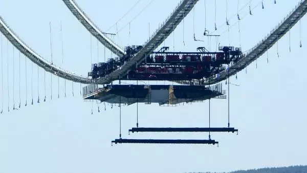 1915 ÇANAKKALE KÖPRÜSÜ'NDE İLK MEGA TABLİYE BLOK MONTAJI YAPILDI
