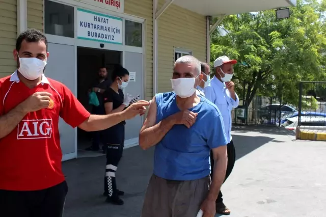 4 saatte 150 acemi kasap hastaneye başvurdu