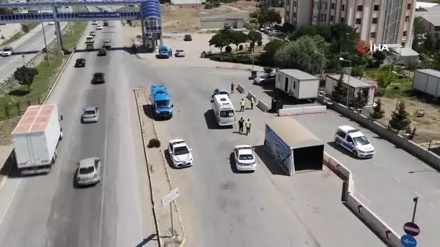 43 ilin geçiş noktası helikopterle havadan denetlendi: Bayramın ilk gününde yollar sakin