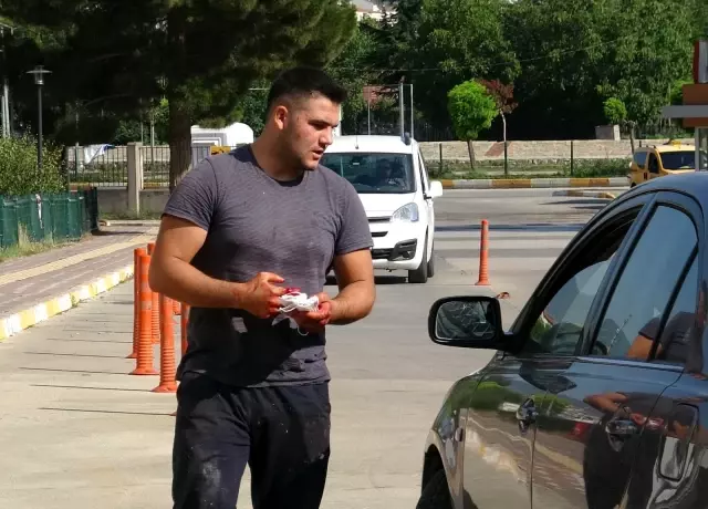 Acemi kasaplar hastanelik oldu