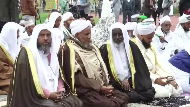Etiyopya ve Sudan'da yaşayan Müslümanlar Kurban Bayramı namazında bir araya geldi