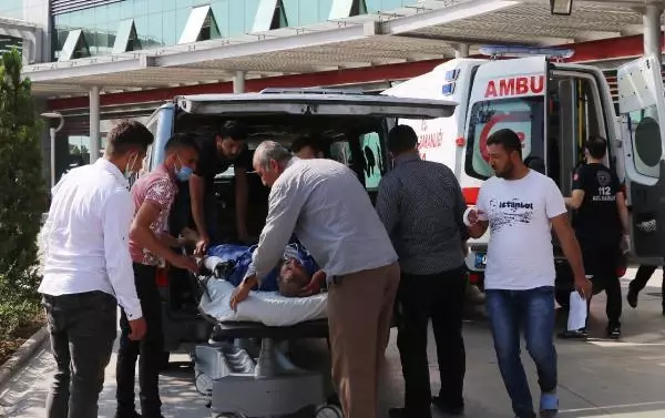 Son dakika haber | AFYONKARAHİSAR'DA 20 ACEMİ KASAP HASTANELİK OLDU