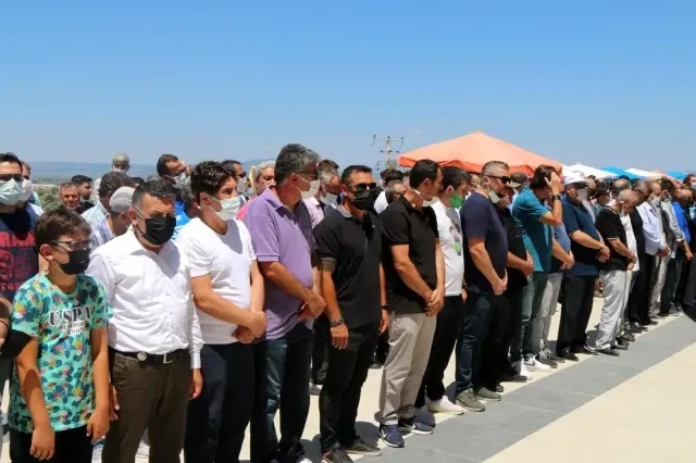 Akhisarspor Başkanı Hüseyin Eryüksel son yolculuğuna uğurlandı