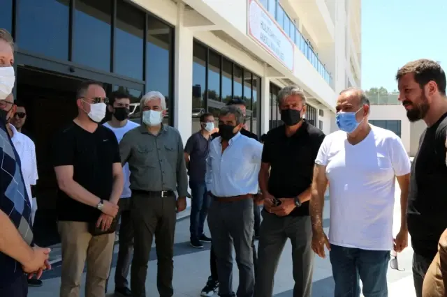 Akhisarspor Başkanı Hüseyin Eryüksel son yolculuğuna uğurlandı