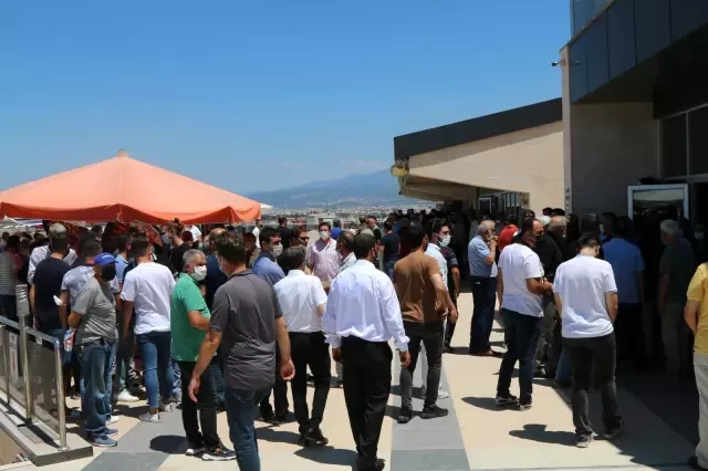 Akhisarspor Başkanı Hüseyin Eryüksel son yolculuğuna uğurlandı