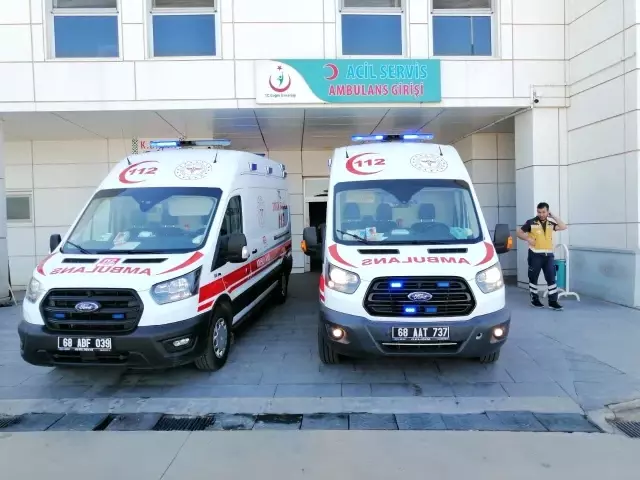 Aksaray'da otomobiller çarpıştı: 4 yaralı