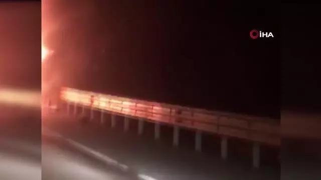 Alev topuna dönen yolcu otobüsünden son anda kurtuldular Alev topuna dönen yolcu otobüsünden son anda kurtuldular
