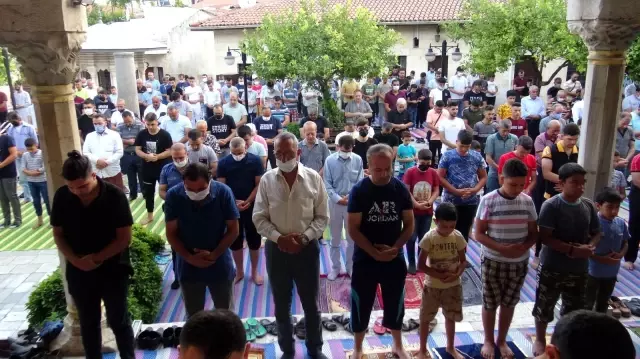 Anadolu'nun ilk camisinde bayram namazı kılındı