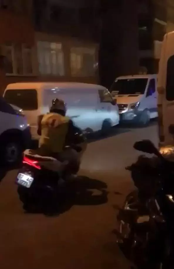 Son dakika haberleri! Antalya sokaklarında ehliyetsiz sürücü ile polisin nefes kesen kovalamacası
