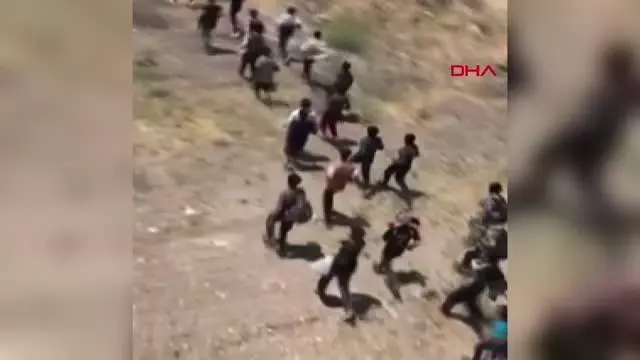 ARAZİDE TOPLUCA İLERLEYEN 113 KAÇAK GÖÇMEN YAKALANDI