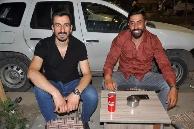 Yüksekova'da bayram alışverişi yoğunluğu gece geç saatlere kadar sürdü