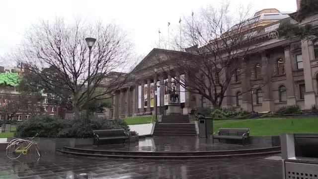 Avustralya'nın Melbourne kentindeki Kovid-19 yasakları bir hafta daha uzatıldı