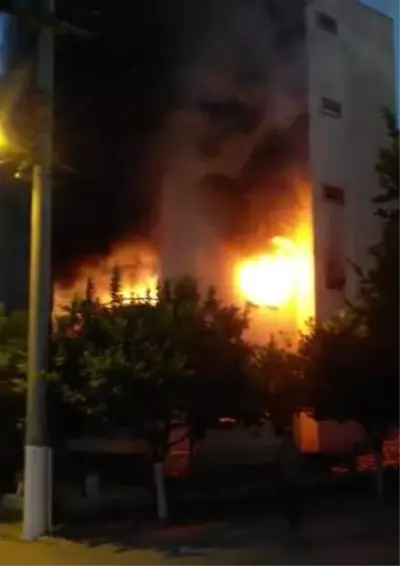 Çıkan yangında bir ev kullanılamaz hale geldi