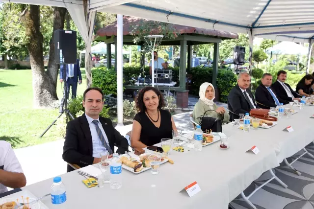 Aydın'da il protokolü bayramlaştı