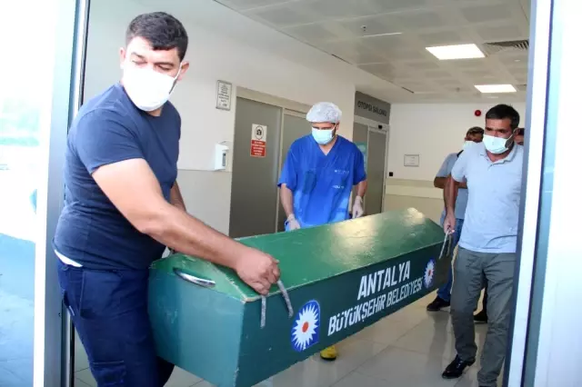 Son dakika haberleri! 2 yaşındaki Ecrin Keskin'in cenazesi morgdan alındı