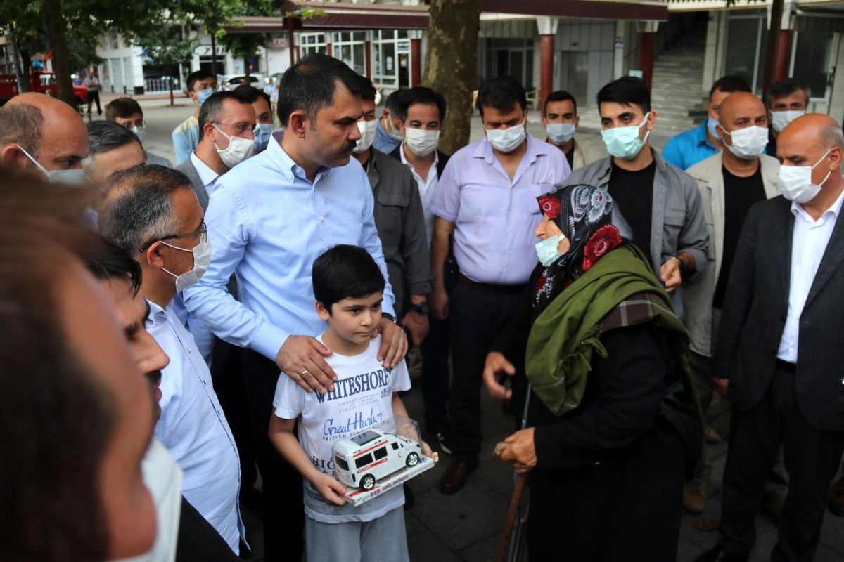 Son dakika politika: Bakan Murat Kurum: 'Bayramda bir fiil tüm ekiplerimiz sahada çalışıyor olacaklar'