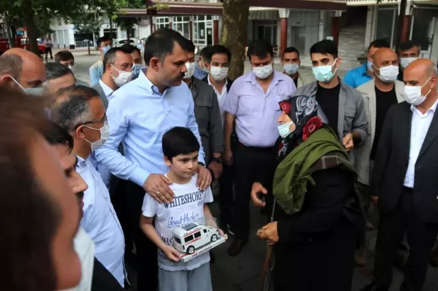 Son dakika politika: Bakan Murat Kurum: 'Bayramda bir fiil tüm ekiplerimiz sahada çalışıyor olacaklar' Son dakika politika: Bakan Murat Kurum: 'Bayramda bir fiil tüm ekiplerimiz sahada çalışıyor olacaklar'