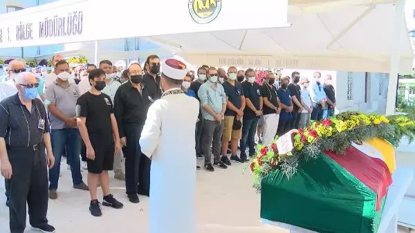 BAKIRKÖY ESKİ BELEDİYE BAŞKANI ERZEN'İN OĞLU CEM ÜNAL ERZEN, SON YOLCULUĞUNA UĞURLANDI