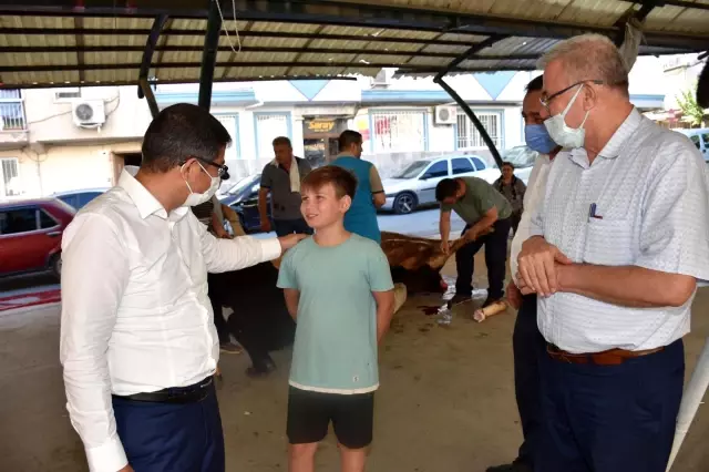 Başkan Çelik vatandaşlarla bayramlaştı