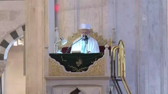 Kurban Bayramı namazı kılındı