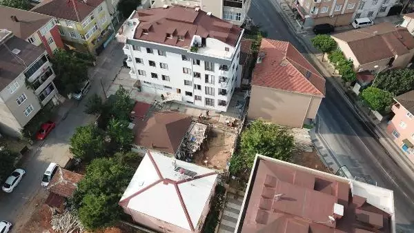 BEYOĞLU VE SULTANBEYLİ'DE KAÇAK KESİMLER