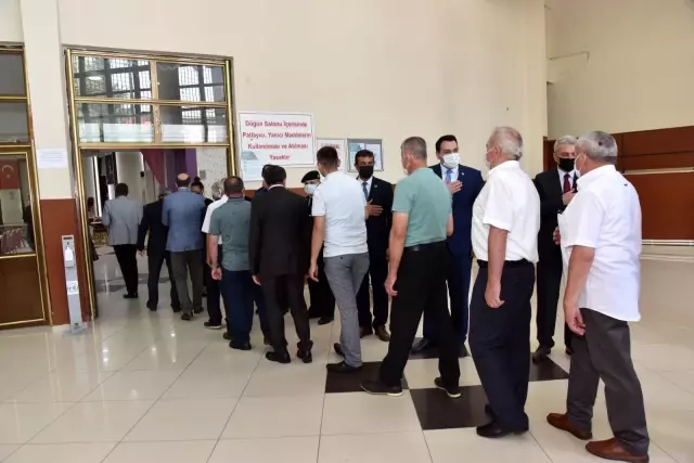 BOZÜYÜK'TE BAYRAMLAŞMA 20 Temmuz 2021, 22: 00 BOZÜYÜK'TE BAYRAMLAŞMA 20 Temmuz 2021, 22: 00