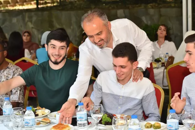 Başkan Aktaş ve Başkan Yılmaz vatandaşlarla bayramlaştı