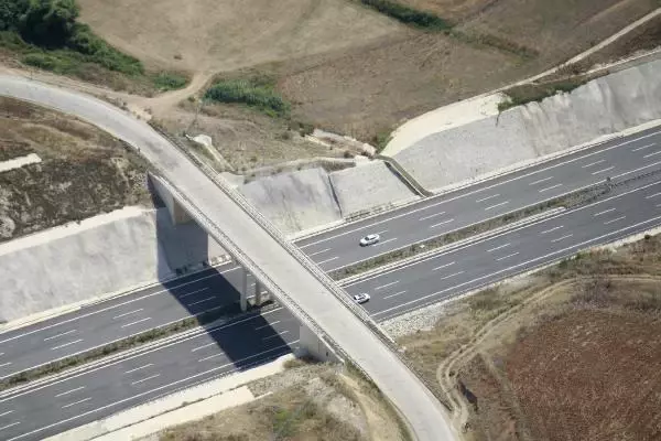 JANDARMA'DAN HELİKOPTERLİ TRAFİK DENETİMİ