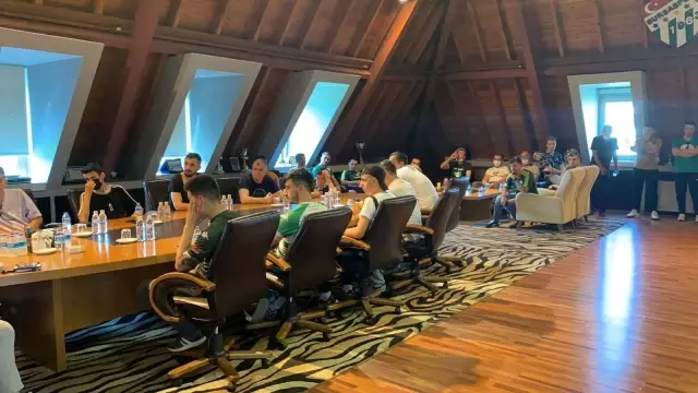 Bursaspor Kulübü, 500 aileye kurban eti ve gıda yardımı yaptı