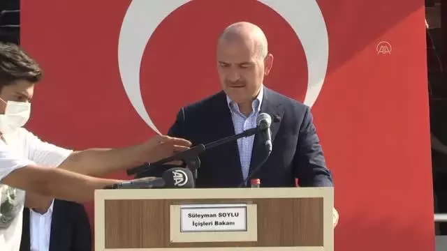 Son dakika: Soylu, Çakırsöğüt Jandarma Komando Tugay Komutanlığında askerlerle bayramlaştı (3) Son dakika: Soylu, Çakırsöğüt Jandarma Komando Tugay Komutanlığında askerlerle bayramlaştı (3)